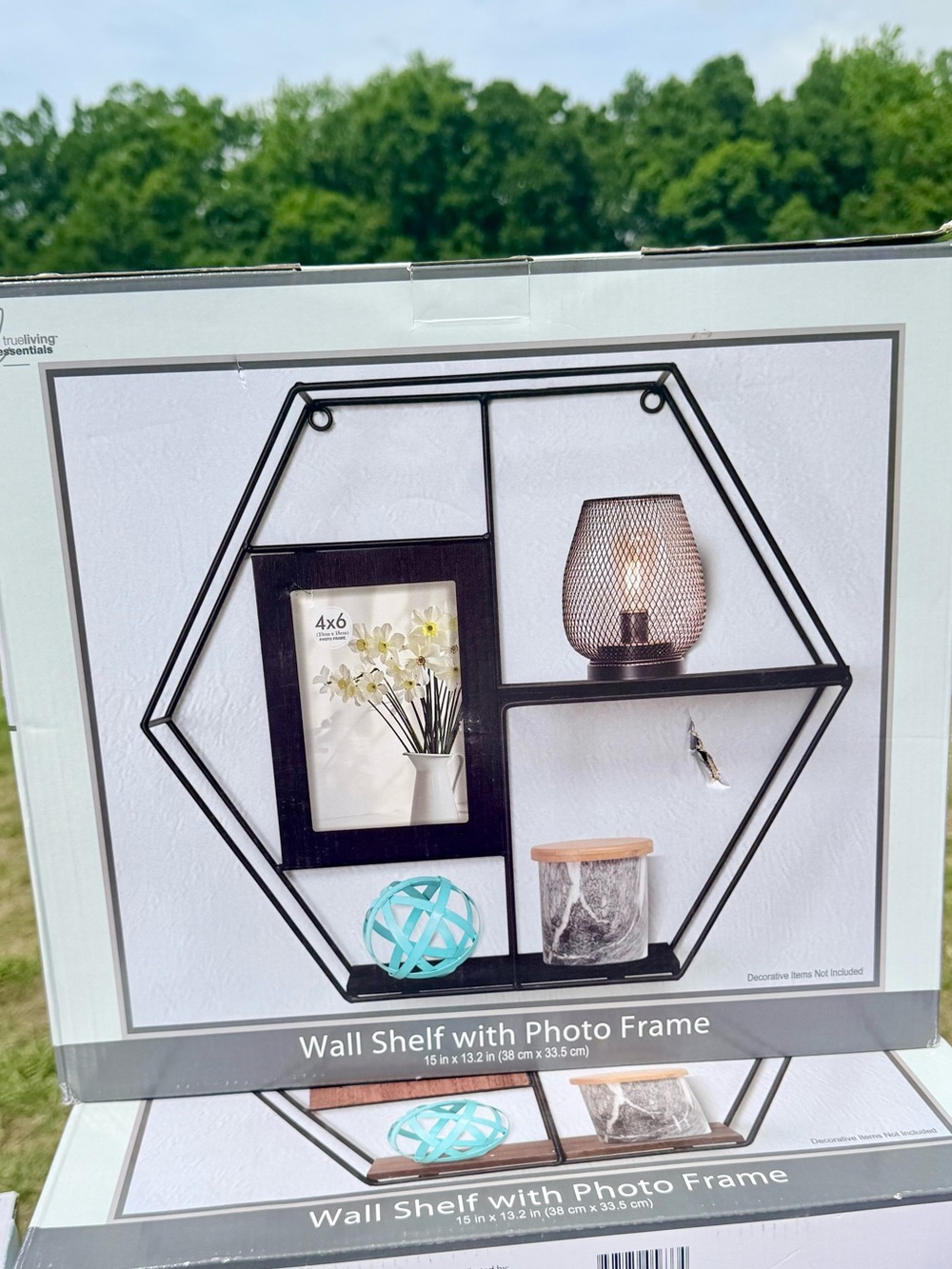 Geometric Black Wall Shelf with 4x6 Photo Frame-NEW